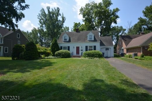Property Photo:  75 Westfield Rd  NJ 07023 
