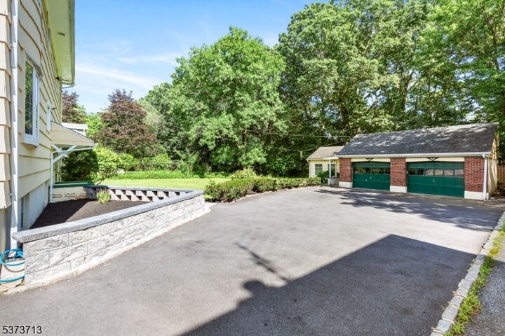 Property Photo:  48 High St  NJ 07974 