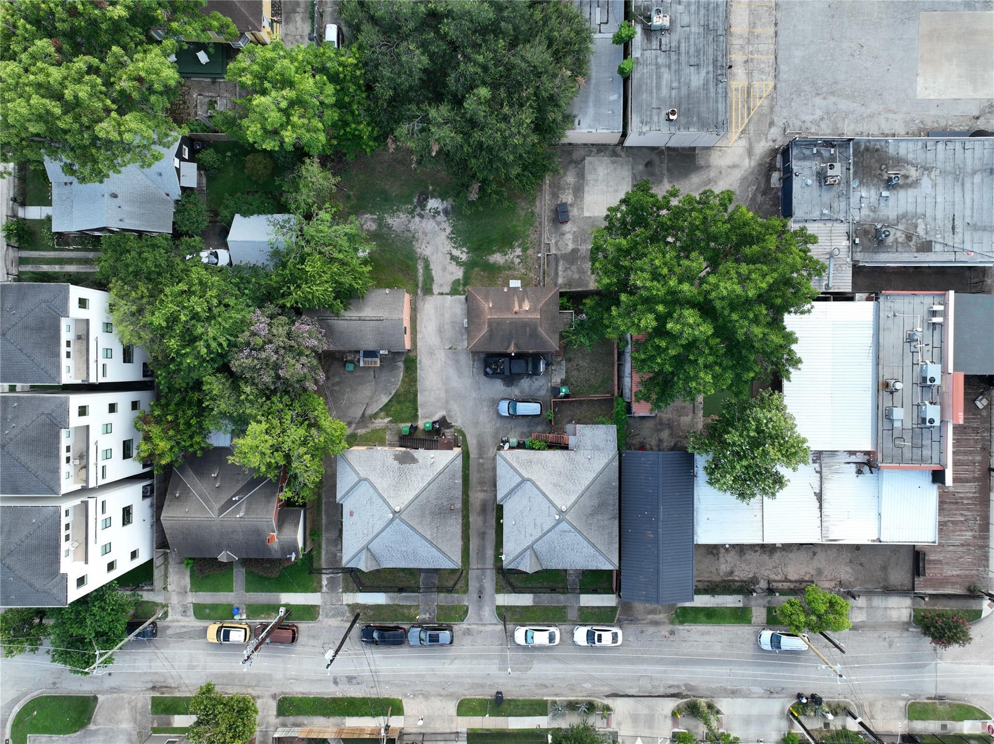 Property Photo: 4316 &Amp 4320 Jack Street TX 77006