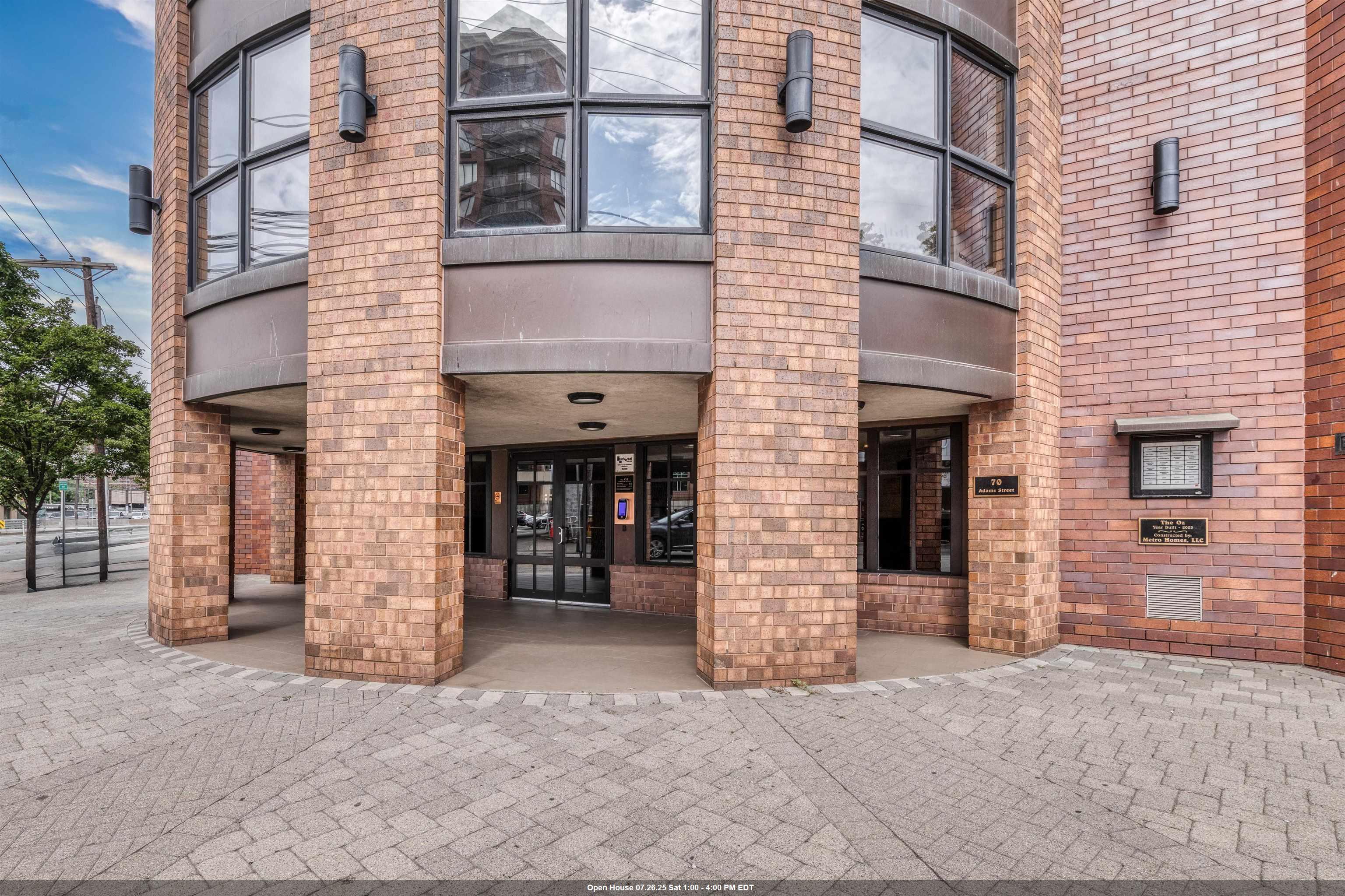 Property Photo:  70 Adams St 5M  NJ 07030 