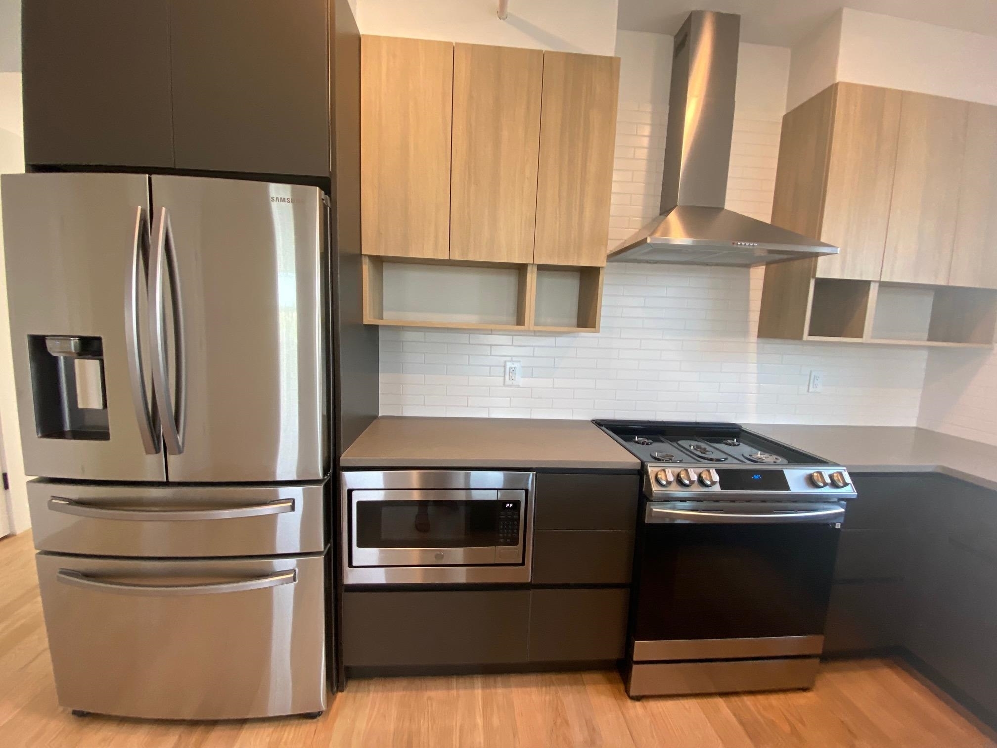 Property Photo:  41 Thorne St 4  NJ 07307 