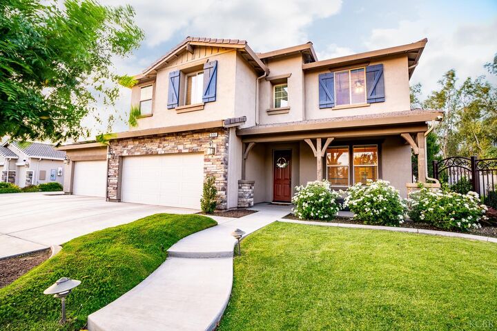 944 W Quail Rock Way  Hanford CA 93230 photo