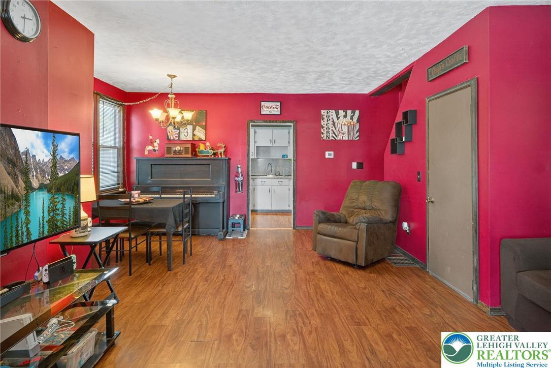 Property Photo: 1030 Howertown Road PA 18032
