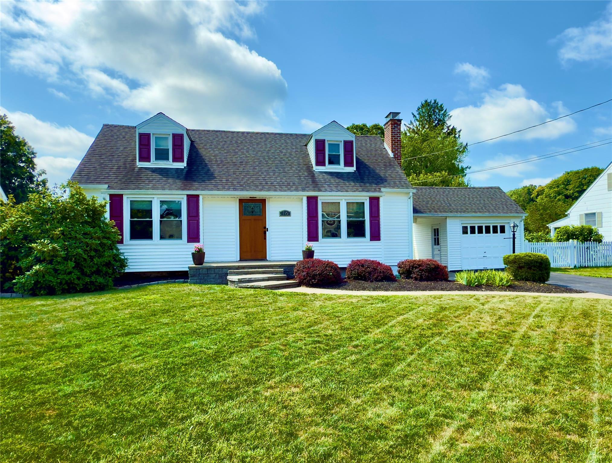 Property Photo: 16 Caywood Place NY 12538