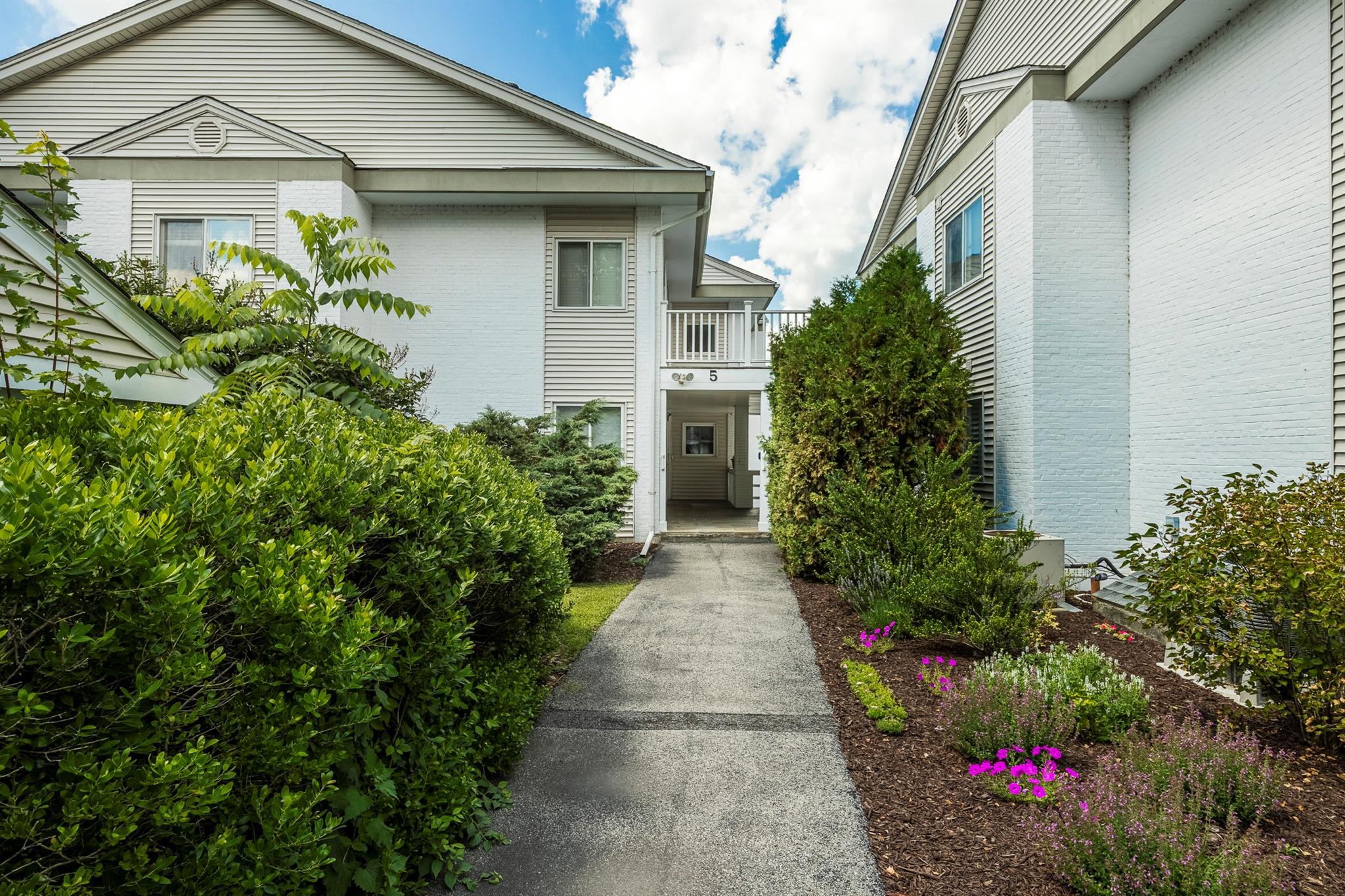 Property Photo: 53 Bennett Common NY 12545