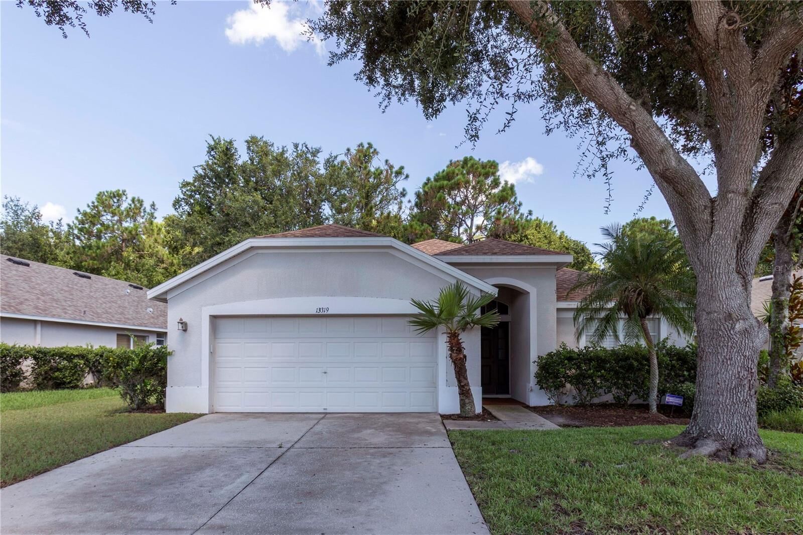 Property Photo: 13319 Old Florida Circle FL 34669