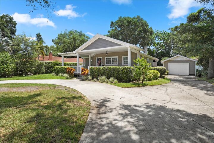 Property Photo: 208 Brewer Avenue FL 32789