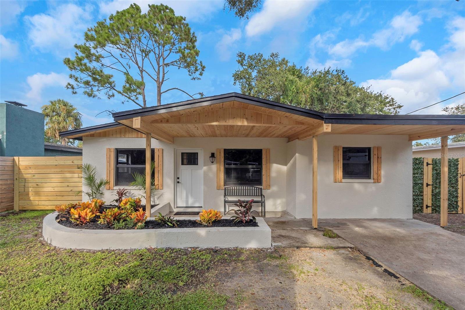 Property Photo:  6810 S Wall Street  FL 33616 