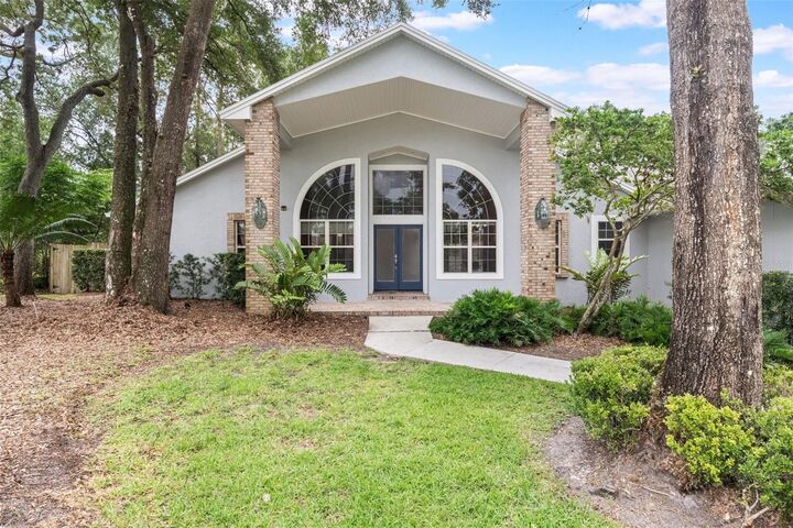 Property Photo: 260 Shady Oaks Circle FL 32746