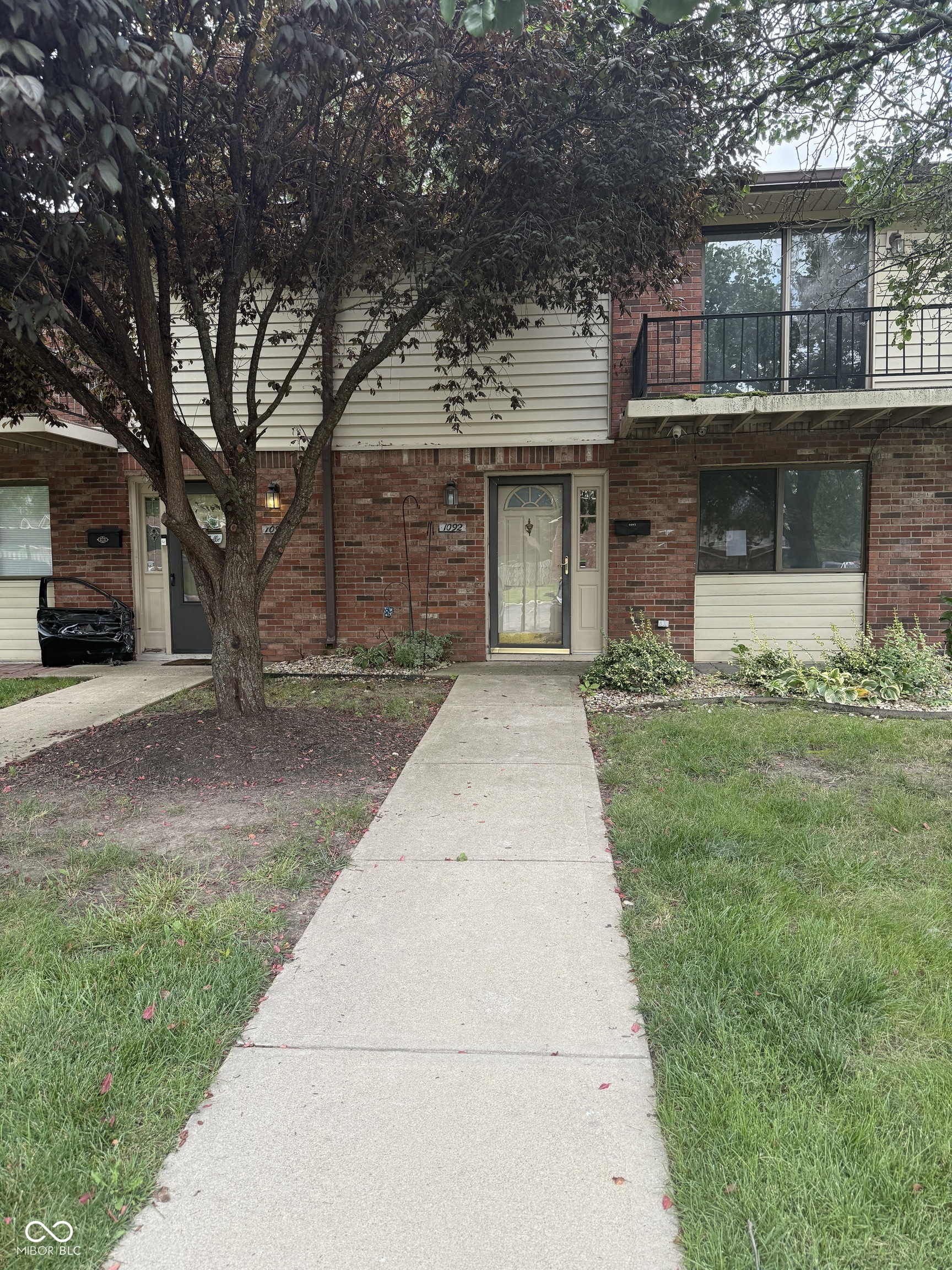 Property Photo: 1092 Greenwood Trail W Drive IN 46142