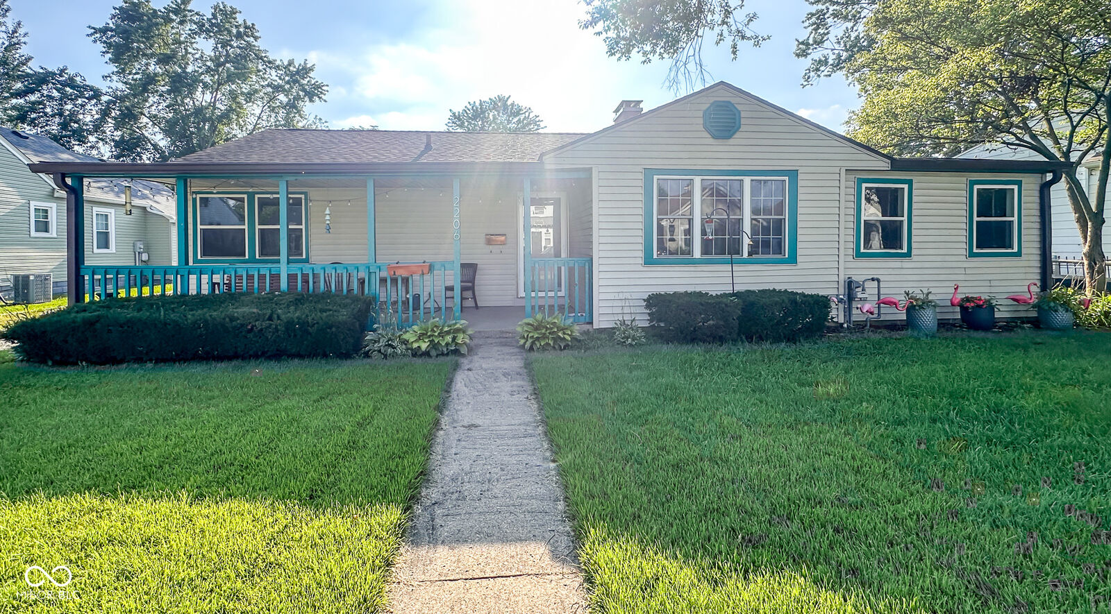 Property Photo:  2206 Union Street  IN 47201 