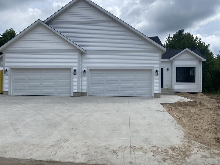 Property Photo: 7118 Kerrie Lane MI 49456