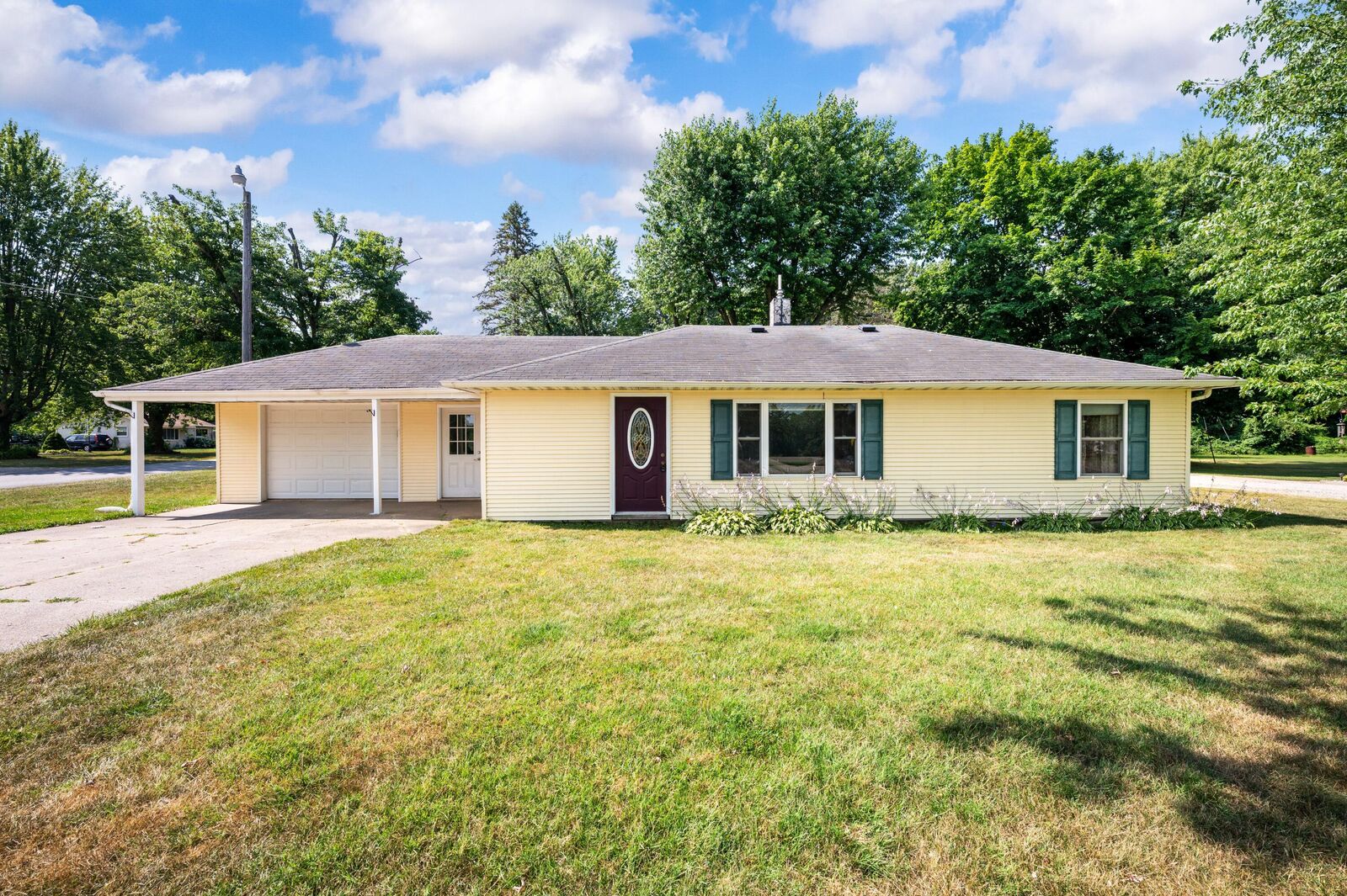 Property Photo:  2194 E Napier Avenue  MI 49022 