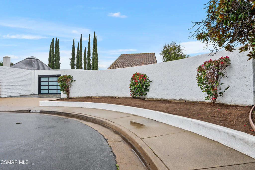 Property Photo: 4531 Coolhaven Court CA 91361