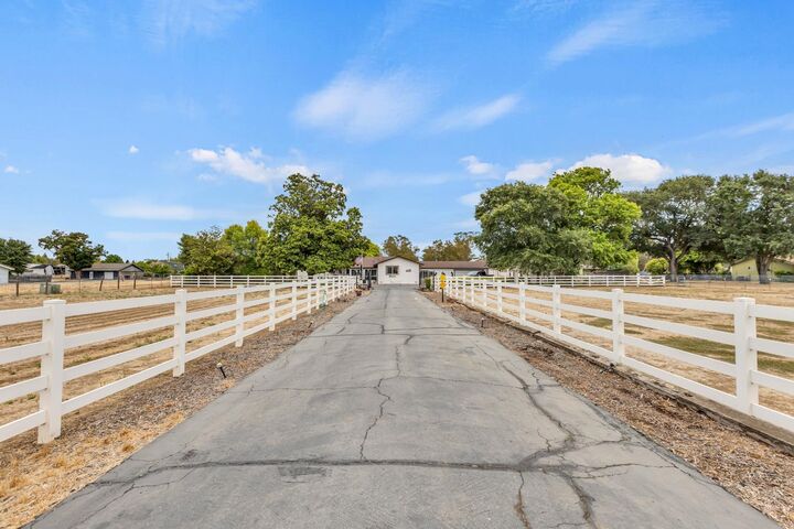 Property Photo: 9535 Bradshaw Road CA 95624