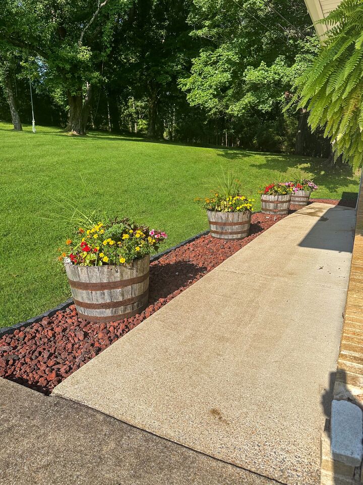 Property Photo:  544 E Church St  TN 37058 