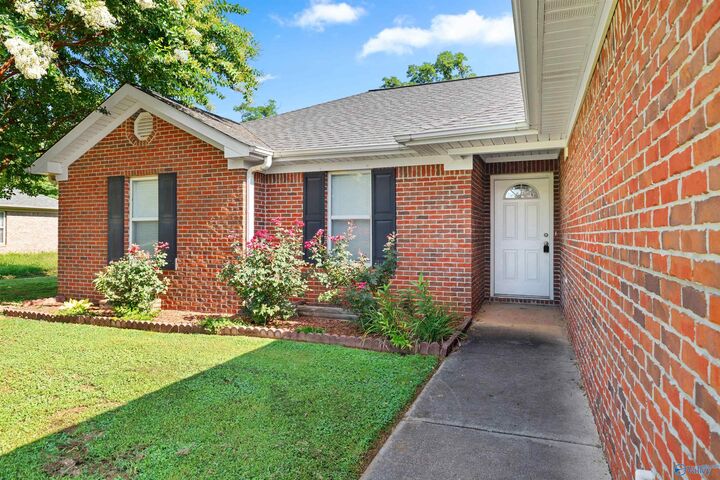 Property Photo:  129 Poplar Green Lane  AL 35749 