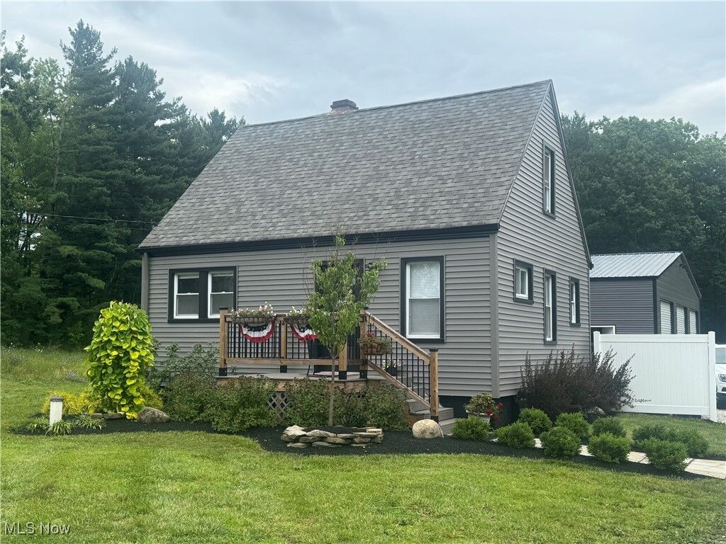 Property Photo:  11105 Chillicothe Road  OH 44026 