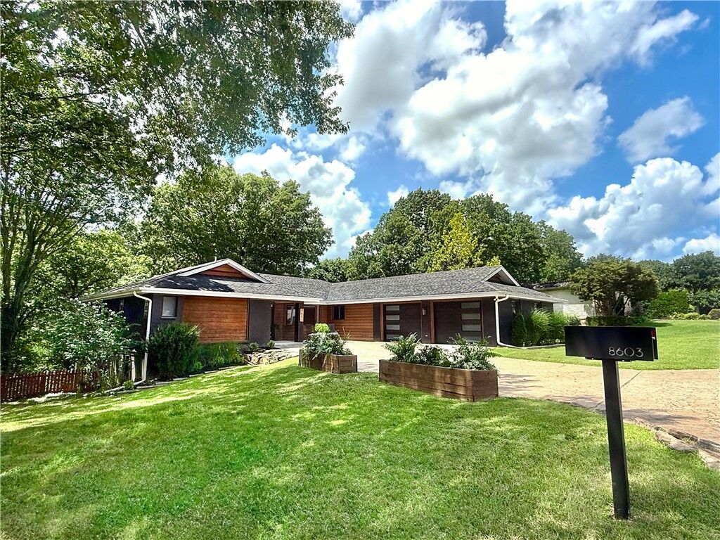 Property Photo:  8603 Apple Glen  AR 72756 