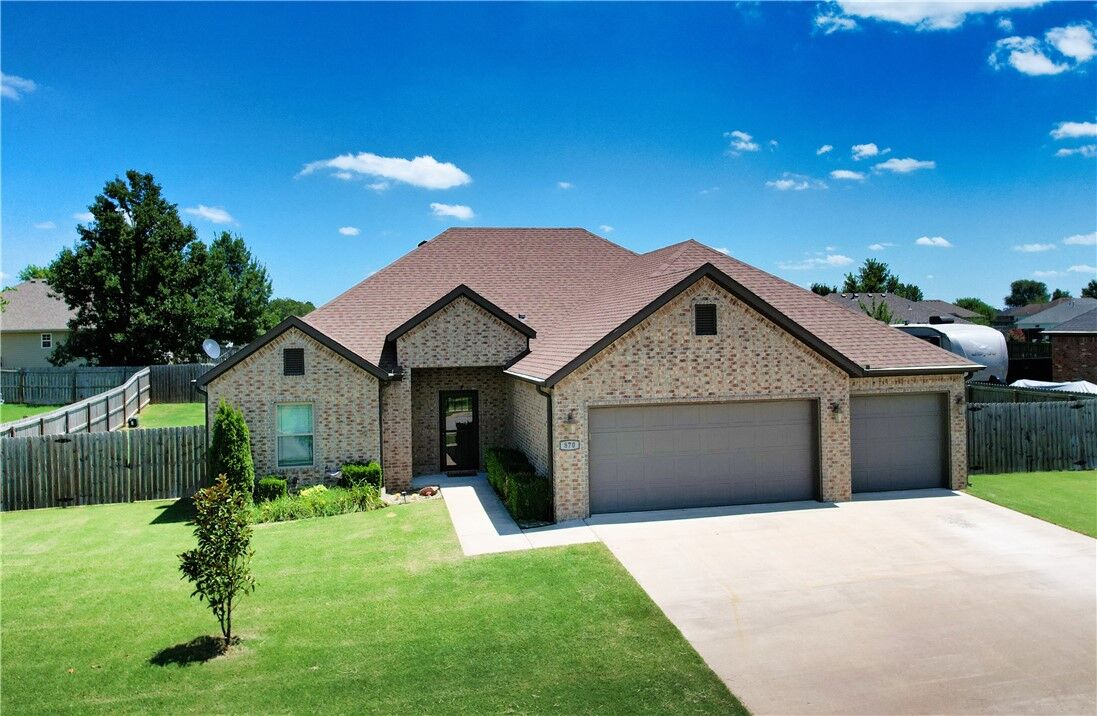 Property Photo: 870 Harrison Street AR 72751