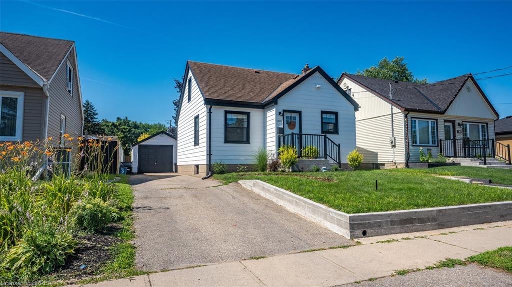 Property Photo: 100 Morton Avenue W ON N3R 2P1