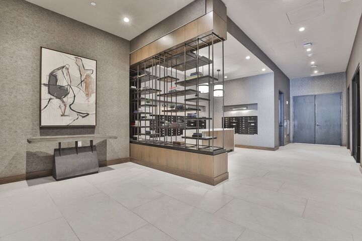 Property Photo:  18 Artisan Drive 208  NH 03079 
