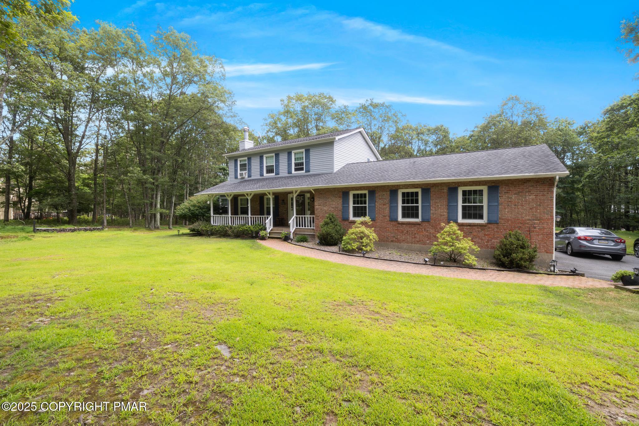 Property Photo:  219 Matterhorn Dr Drive  PA 18330 