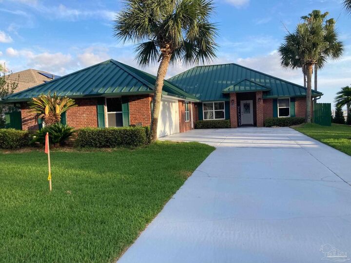 Property Photo: 6735 Tidewater Dr FL 32566