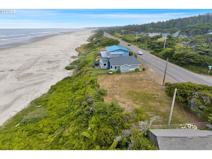 Property Photo:  3692 SW Pacific Coast Hwy  OR 97394 