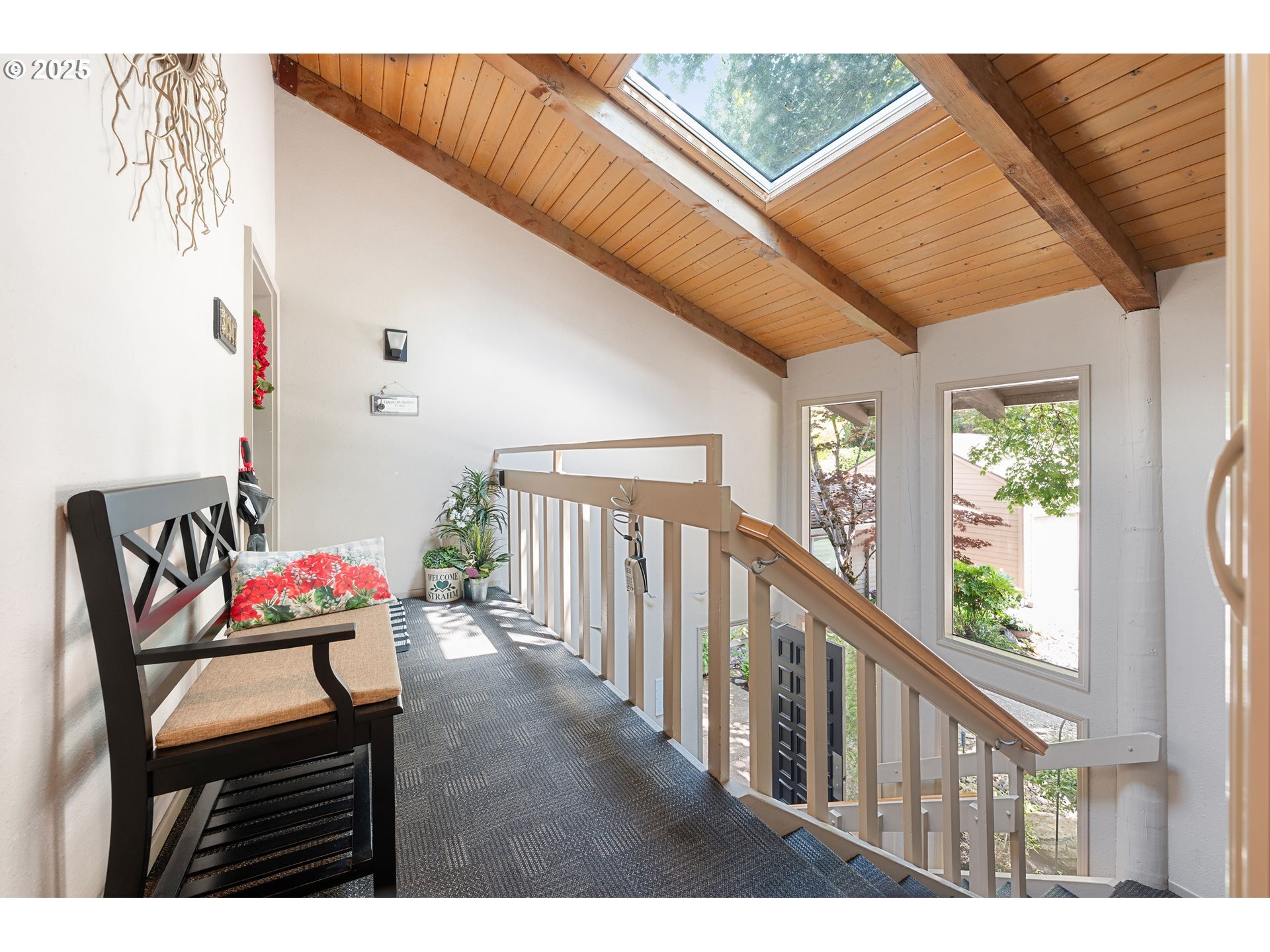 Property Photo: 31959 SW Charbonneau Dr OR 97070