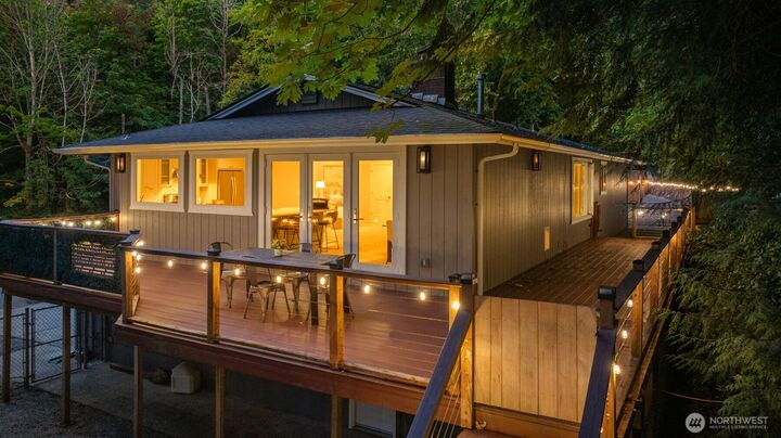 Property Photo: 1305 SW 140th Street WA 98166