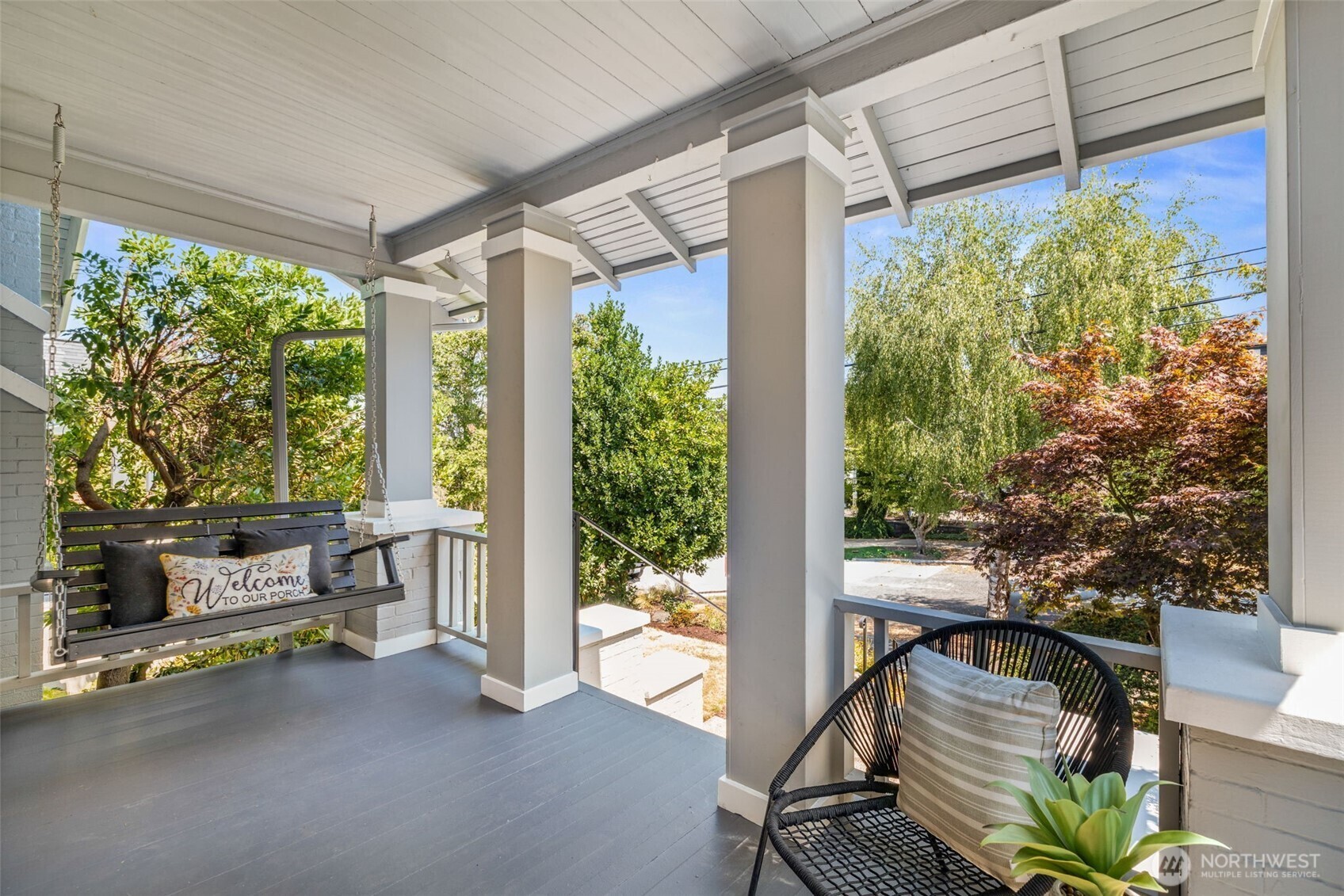 Property Photo: 2531 1st Avenue N WA 98109