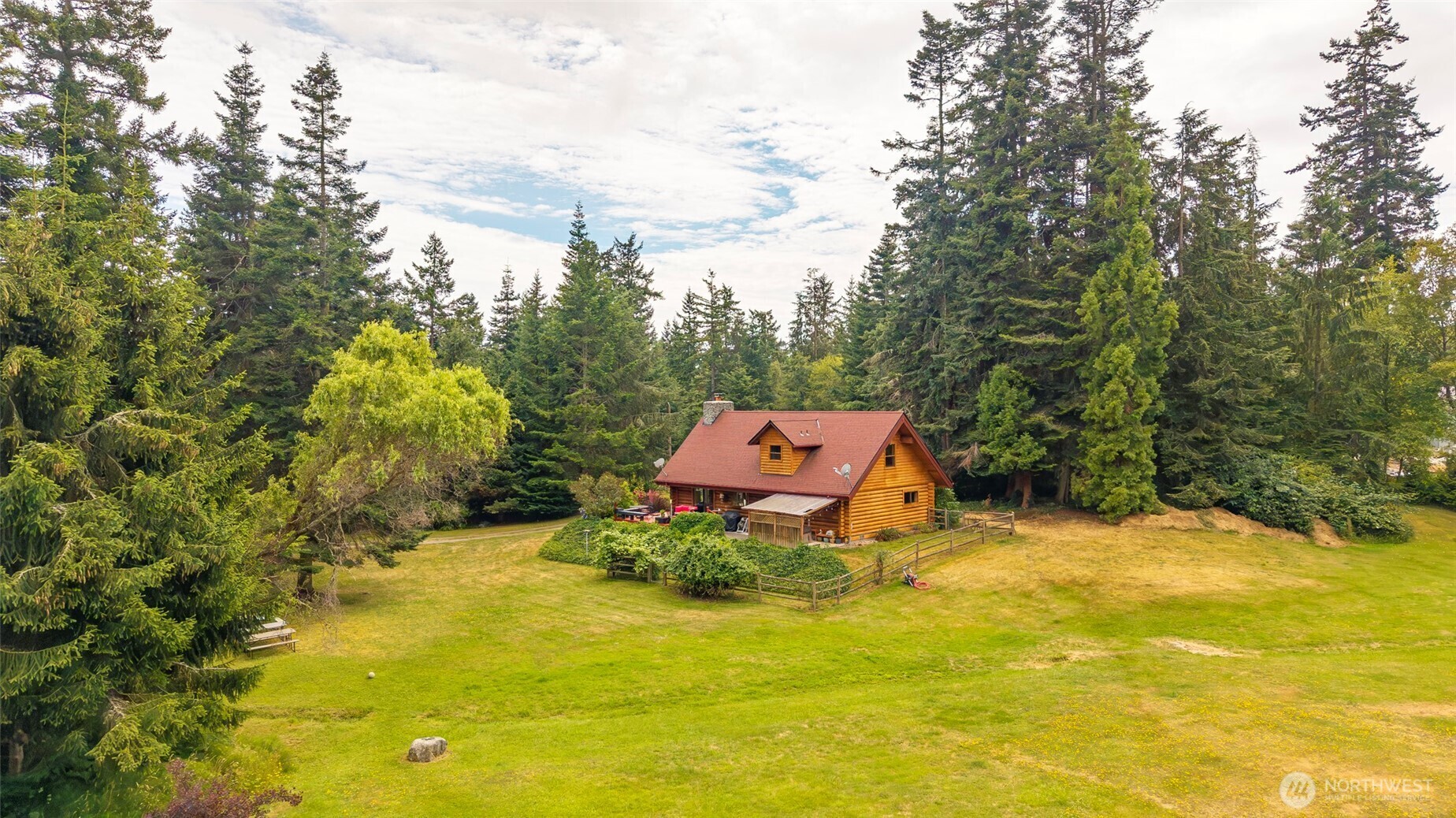 Property Photo: 3027 Champion Lane WA 98277