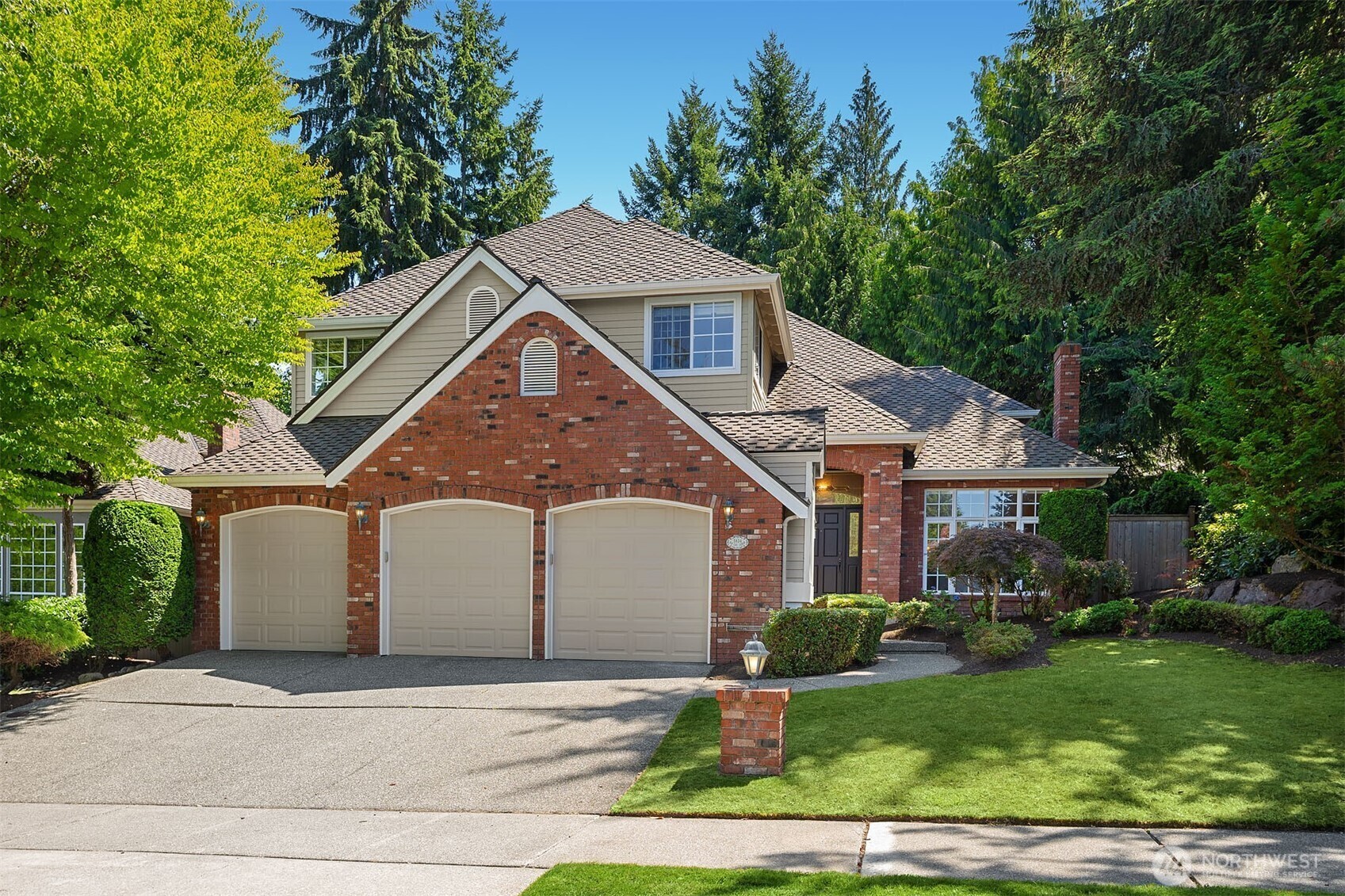 Property Photo:  5834 NW Lac Leman Drive  WA 98027 