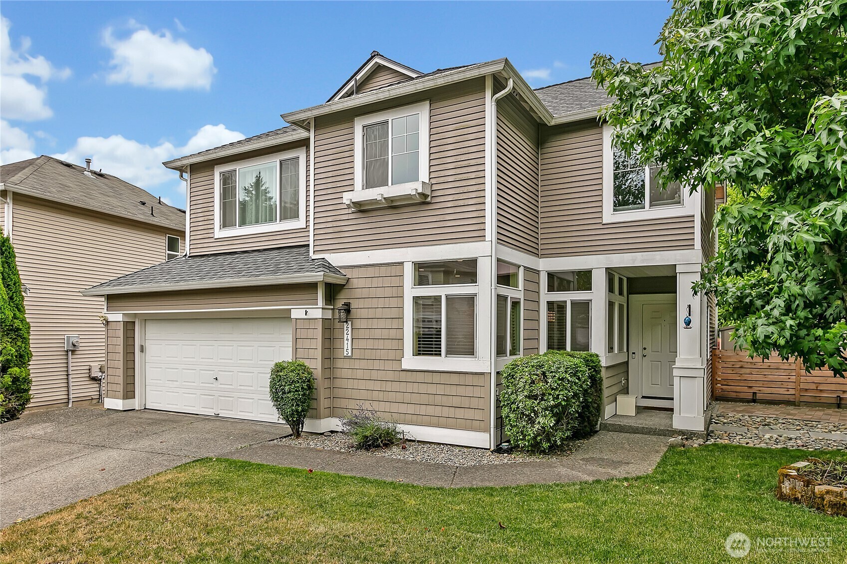 Property Photo: 22415 41st Avenue S 39 WA 98032