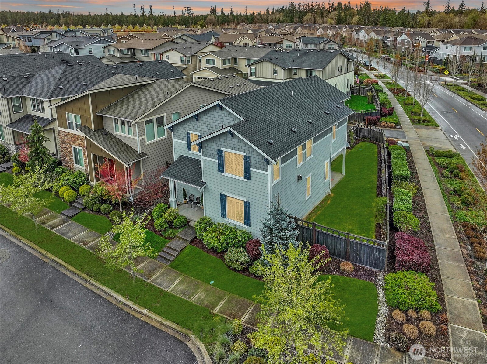 Property Photo: 32898 Pine Avenue SE WA 98010
