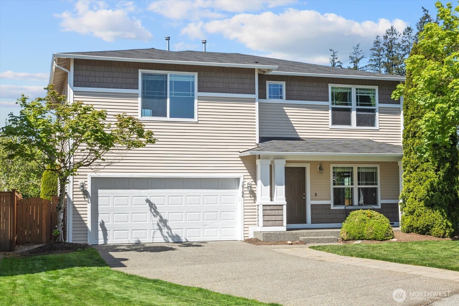 Property Photo: 15106 223rd Dr SE WA 98272