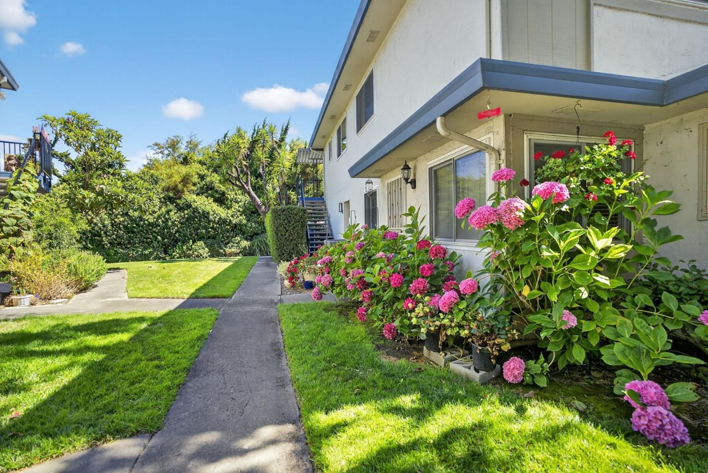 Property Photo: 287 Watson Avenue 4 CA 95008
