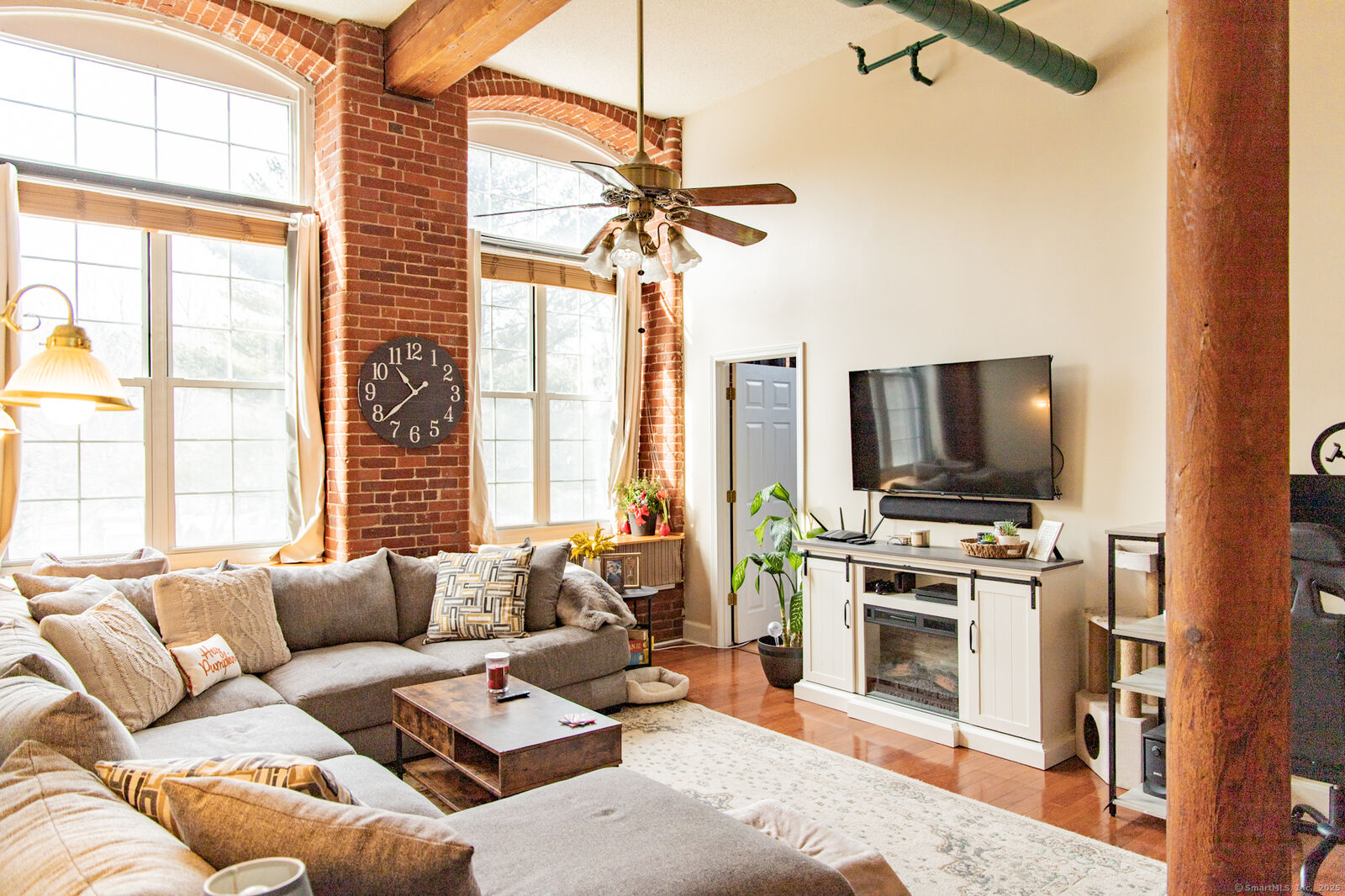 Property Photo:  45 Main Street Apt 202  CT 06374 