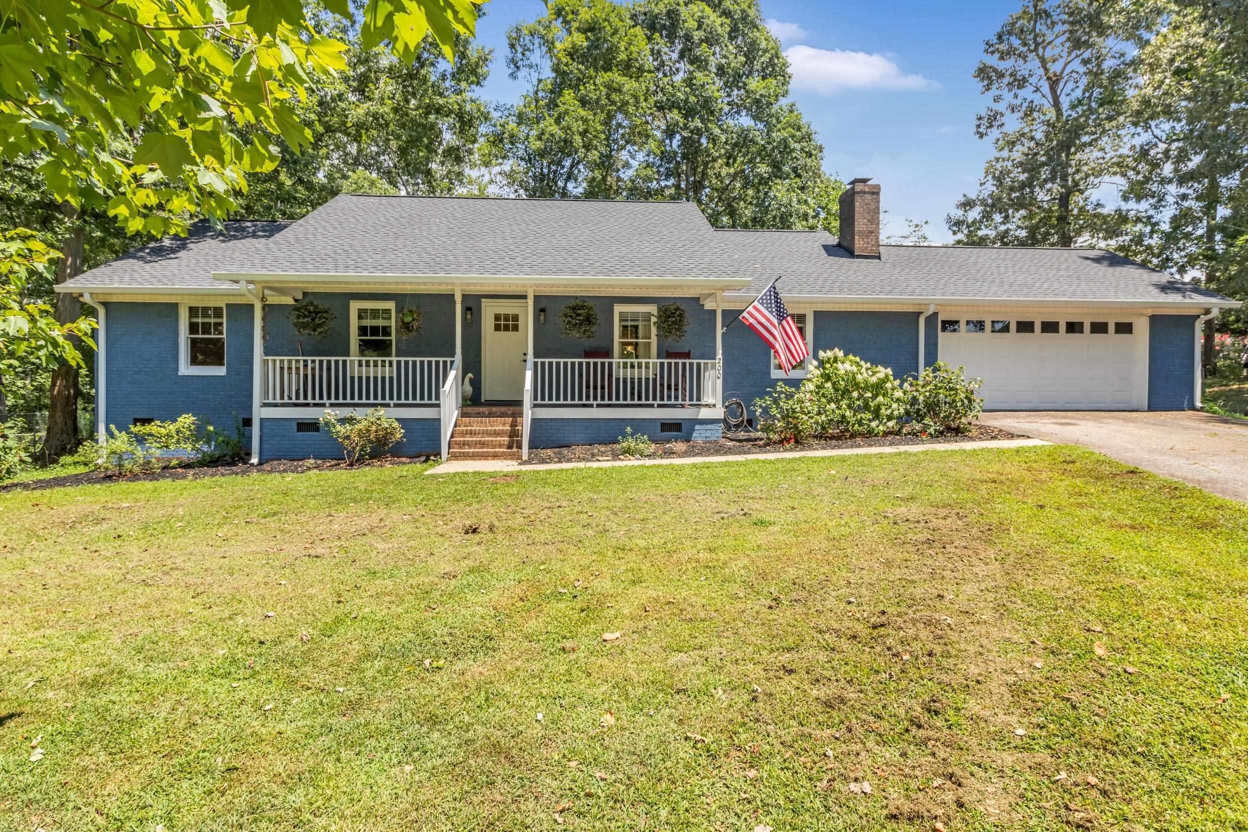 Property Photo: 200 Victoria Drive SC 29349