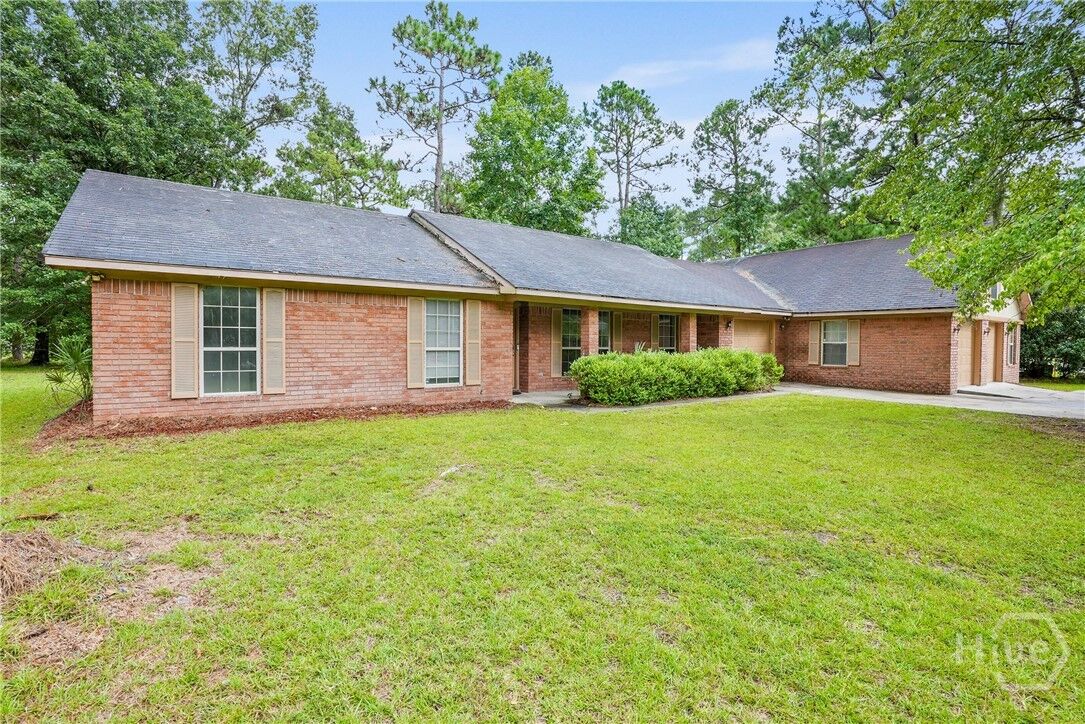Property Photo: 27 S Huntington Court GA 31324