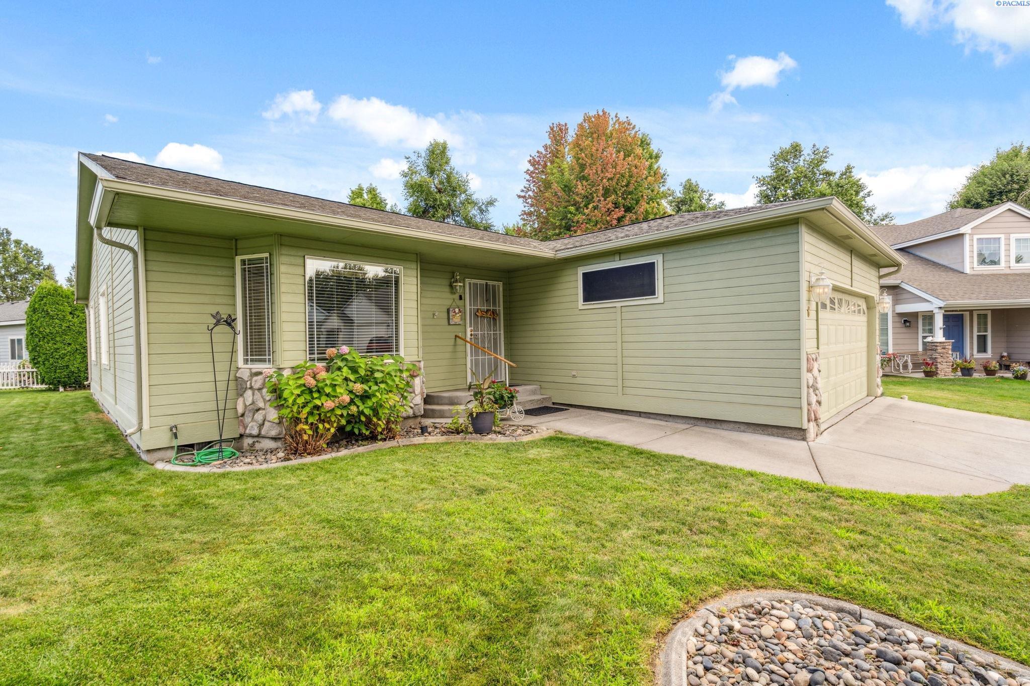 Property Photo: 6 Dahlia Ct WA 99301