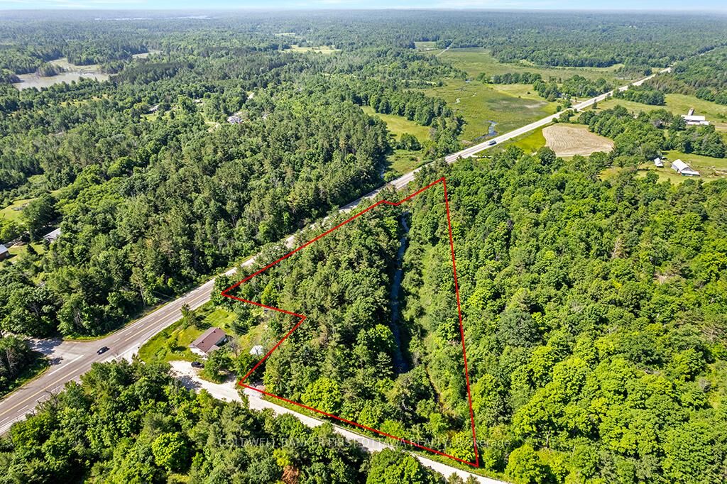 Property Photo: 115 Doran Road ON K7H 3C7