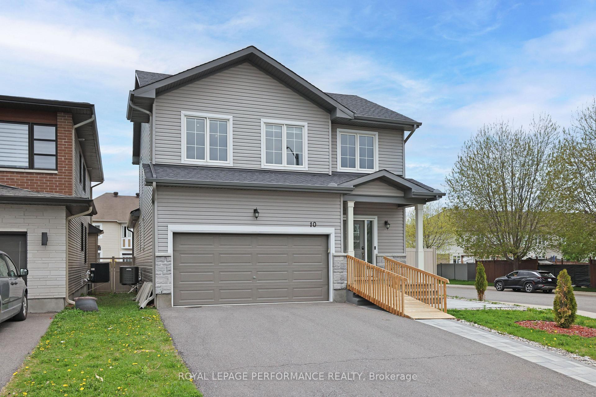 Property Photo:  10 Kinetic Way  ON K2J 0C9 