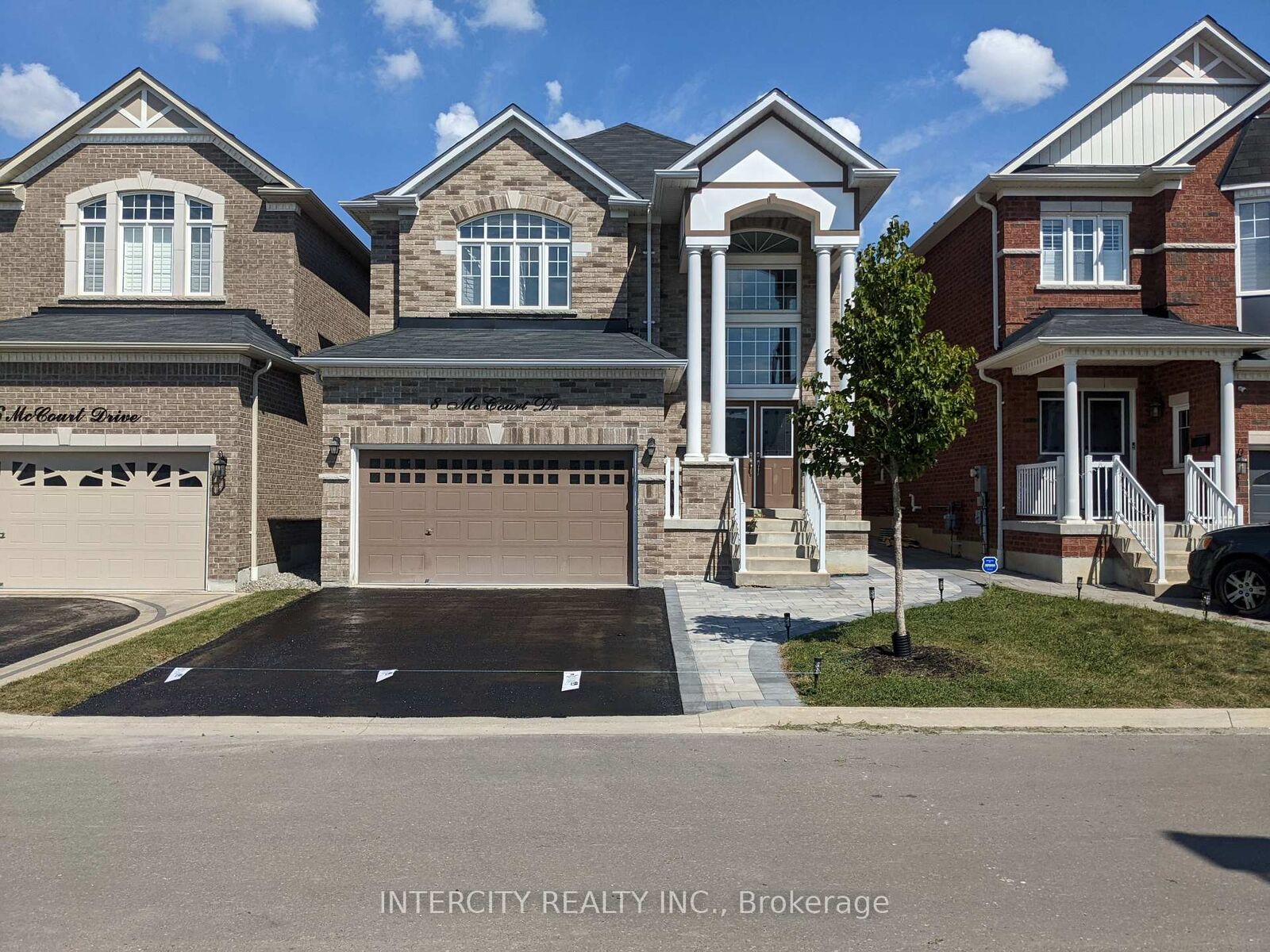 Property Photo: 8 McCourt Drive ON L1Z 0S3