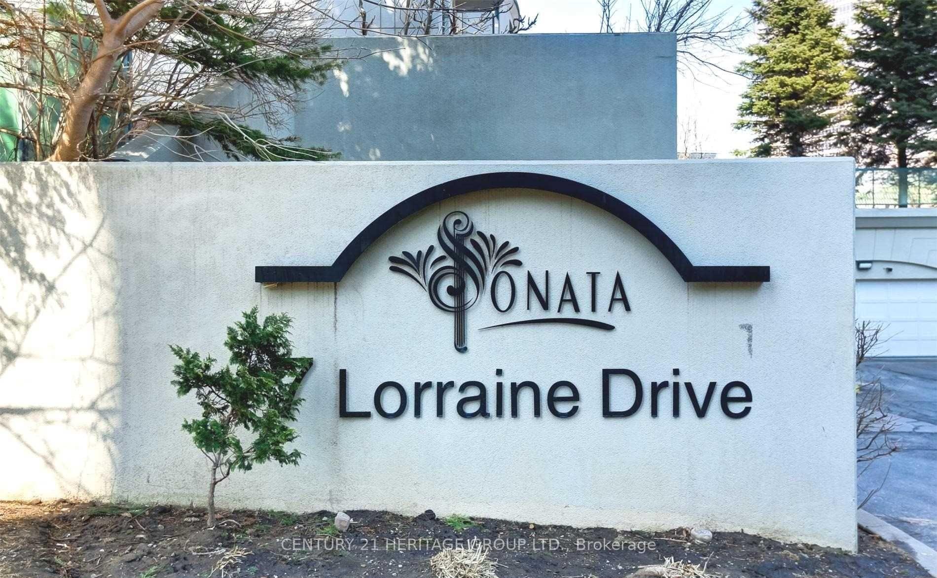 Photo de la propriété:  7 Lorraine Drive 1103  ON M2N 7H2 