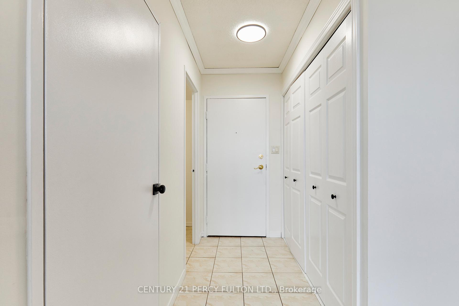 Photo de la propriété: 55 William Street E Ph12 ON L1G 7C9