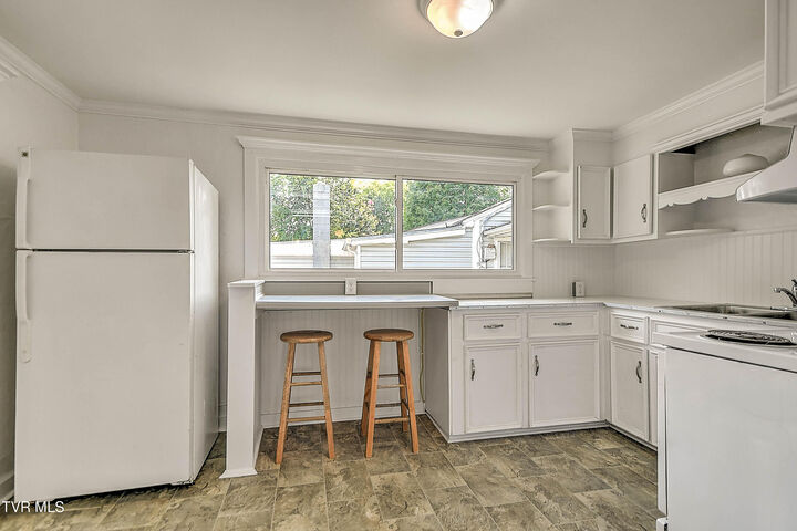Property Photo: 807 Long Street TN 37601