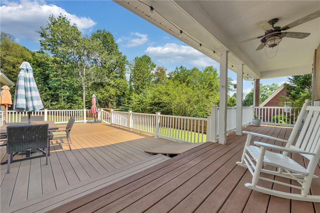 Property Photo: 117 Ridgestone Drive SC 29630