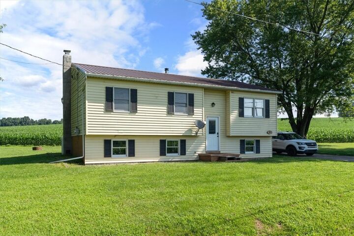 Property Photo:  899 Spruce Hollow Rd  PA 15748 